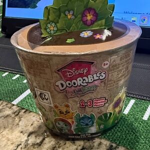 Disney Doorables In Full Bloom Playset- Tefiti and Winnie the Pooh - unopened